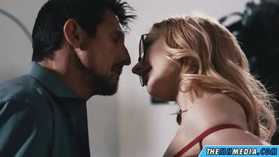 Jima'i na Romantic tare da slutty m